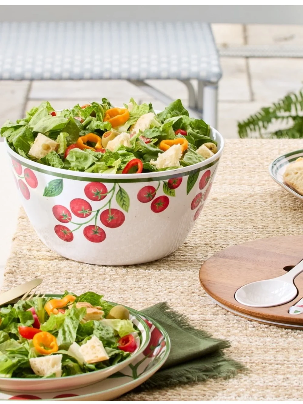 Better Homes & Gardens 4-Piece Tomato Beige Reusable Plastic Salad Serving Set